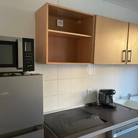 Cozy Oasis: Quiet 2-Room Apartment with Terrace and Free Parking Toulouse Exterior photo