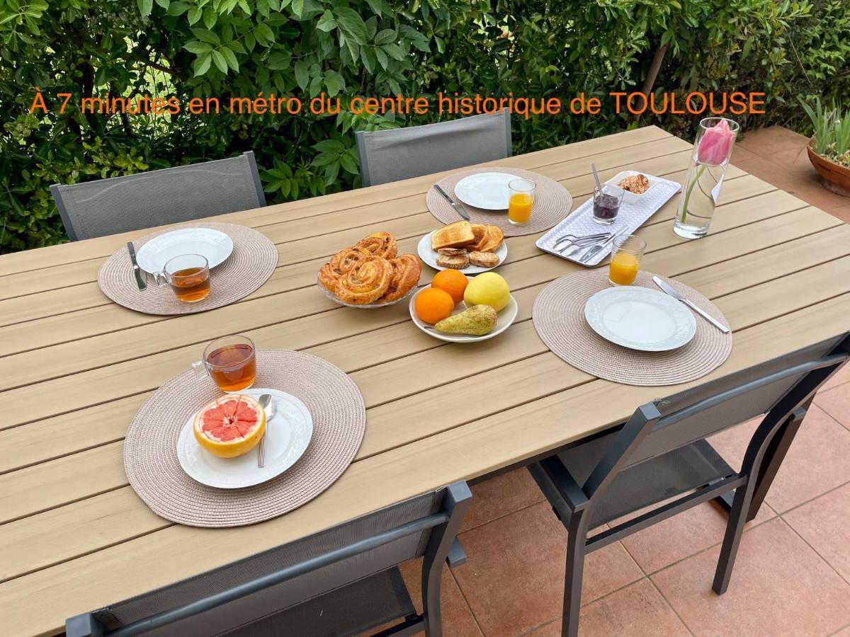 Holiday home Cozy Oasis: Quiet 2-room With Terrace And Free Parking